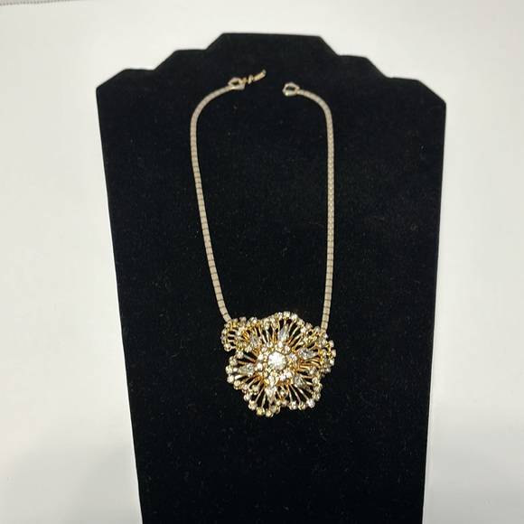 VTG Starburst Floral Rhinestone Pendant Necklace Layered 16” Filigree Gold Tone - Picture 2 of 9